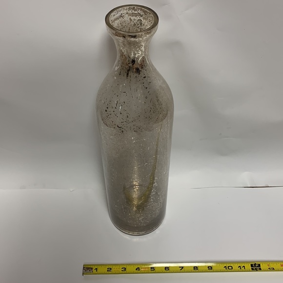 Glass vase